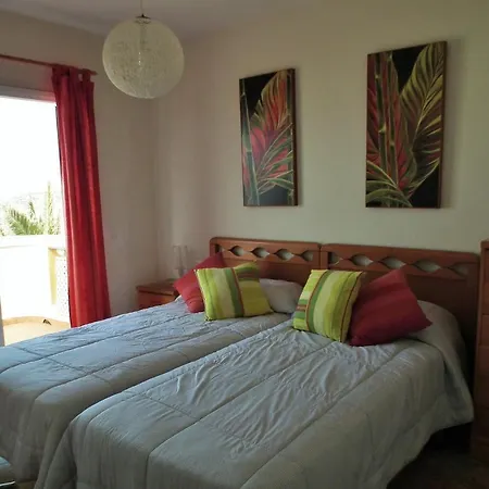 Chalet Nagore * Cala'N Blanes (Menorca)